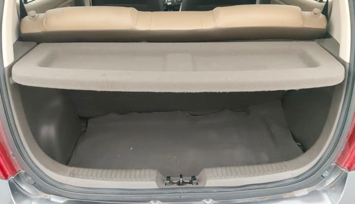 2015 Hyundai i10 SPORTZ 1.1, Petrol, Manual, 1,33,726 km, Boot Inside