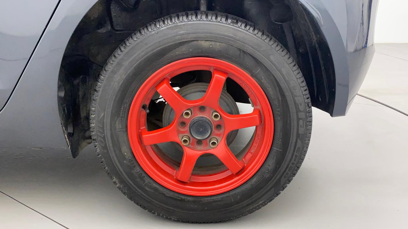 2021 Tata ALTROZ XE PETROL, Petrol, Manual, 31,430 km, Left Rear Wheel