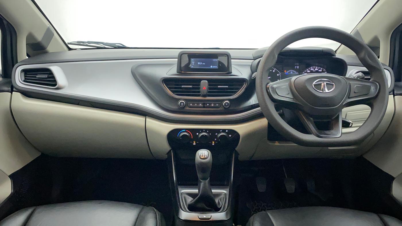 2021 Tata ALTROZ XE PETROL, Petrol, Manual, 31,430 km, Dashboard