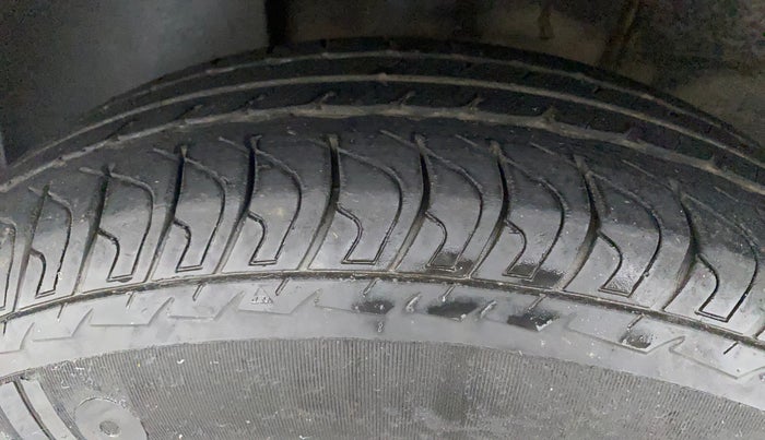 2021 Tata ALTROZ XE PETROL, Petrol, Manual, 31,430 km, Right Rear Tyre Tread