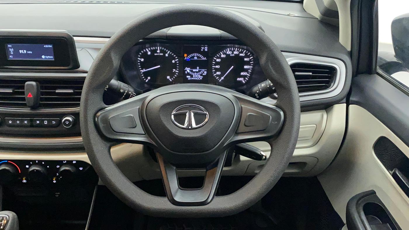 2021 Tata ALTROZ XE PETROL, Petrol, Manual, 31,430 km, Steering Wheel Close Up
