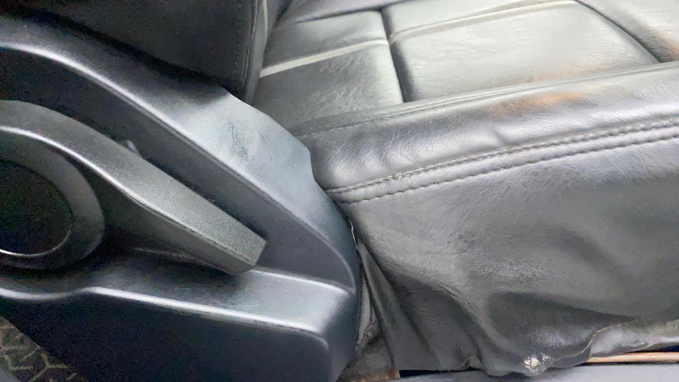2021 Tata ALTROZ XE PETROL, Petrol, Manual, 31,430 km, Driver Side Adjustment Panel