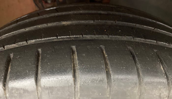 2019 Volkswagen Polo GT TSI 1.2 PETROL AT, Petrol, Automatic, 26,617 km, Right Front Tyre Tread