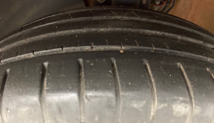 2019 Volkswagen Polo GT TSI 1.2 PETROL AT, Petrol, Automatic, 26,617 km, Left Front Tyre Tread