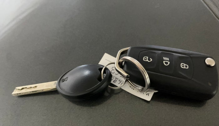 2023 Tata Tiago XT CNG, CNG, Manual, 23,232 km, Key Close Up