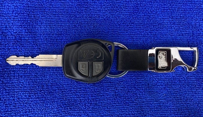 2019 Maruti Vitara Brezza VDI, Diesel, Manual, 88,438 km, Key Close Up