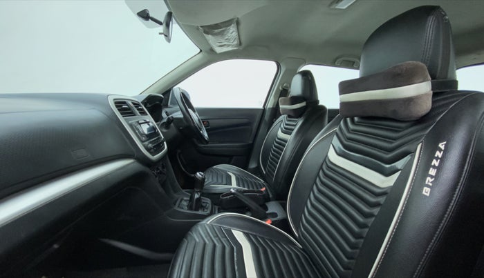 2019 Maruti Vitara Brezza VDI, Diesel, Manual, 88,438 km, Right Side Front Door Cabin