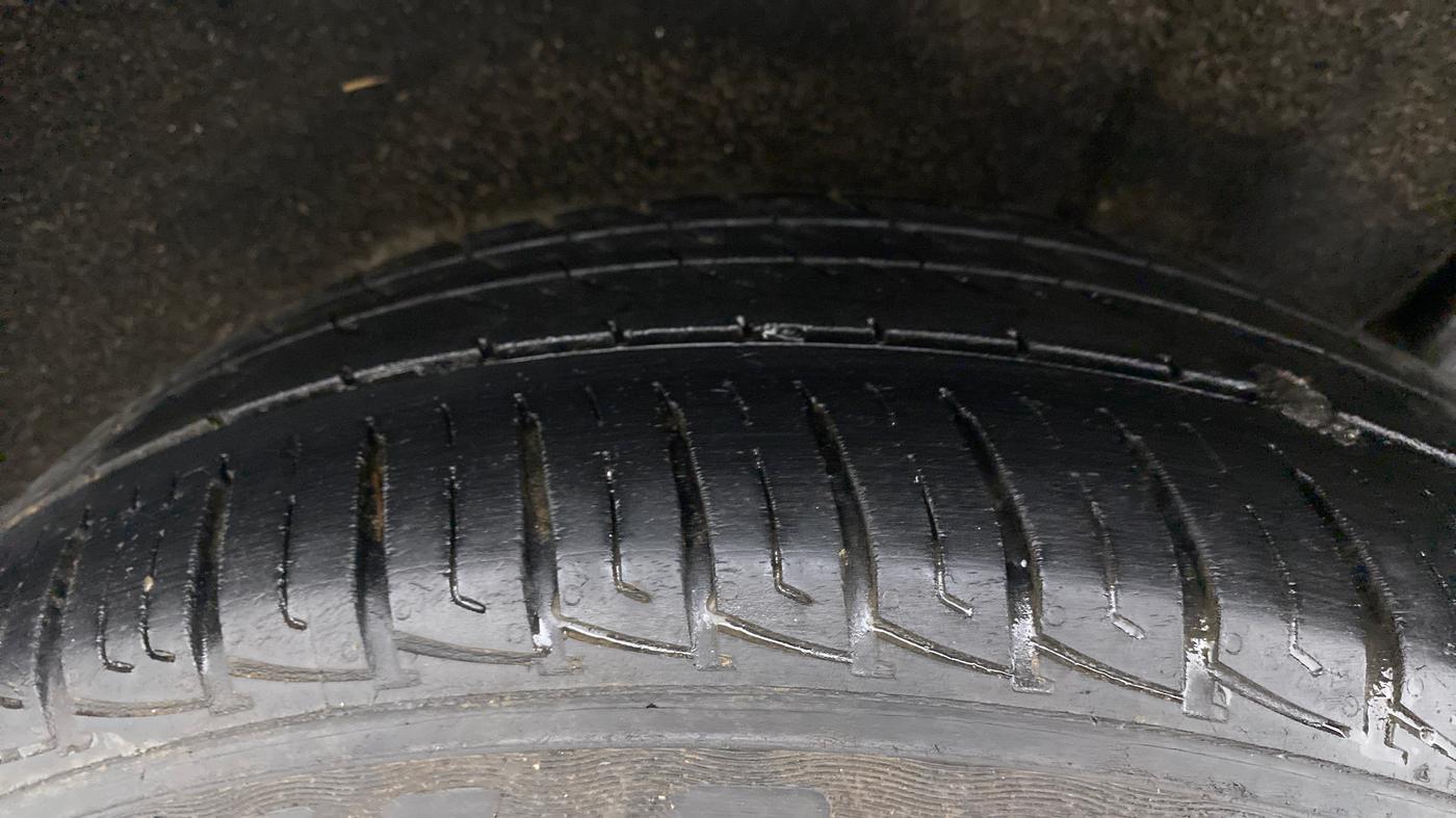 2019 Maruti Vitara Brezza VDI, Diesel, Manual, 88,438 km, Left Rear Tyre Tread