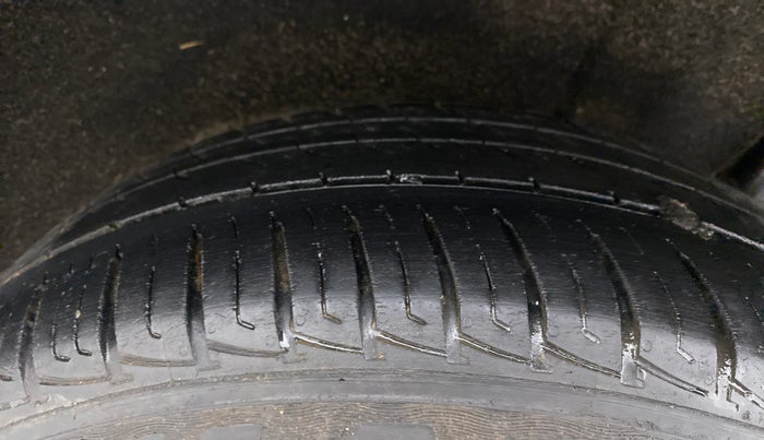 2019 Maruti Vitara Brezza VDI, Diesel, Manual, 88,438 km, Left Rear Tyre Tread
