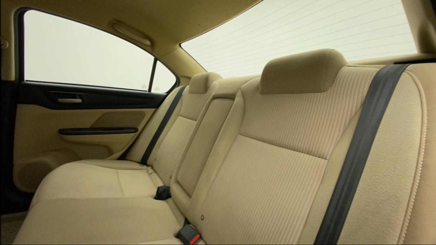 2022 Honda Amaze 1.2L I-VTEC VX CVT, Petrol, Automatic, 35,568 km, Right Side Rear Door Cabin