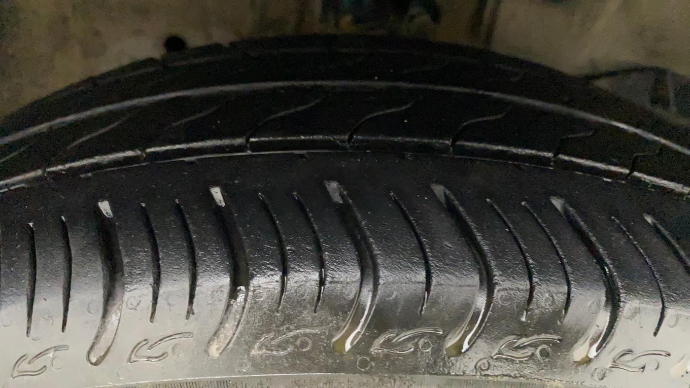 2022 Honda Amaze 1.2L I-VTEC VX CVT, Petrol, Automatic, 35,568 km, Right Front Tyre Tread