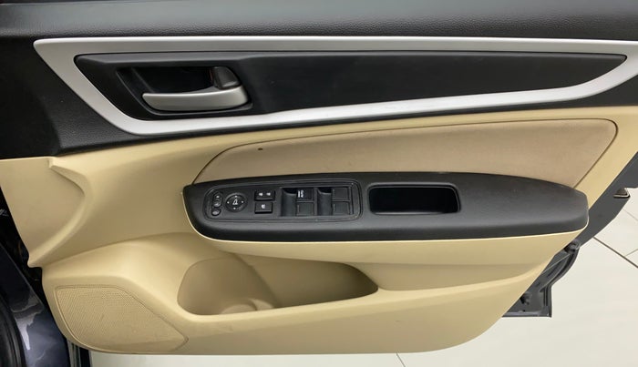 2022 Honda Amaze 1.2L I-VTEC VX CVT, Petrol, Automatic, 35,568 km, Driver Side Door Panels Control