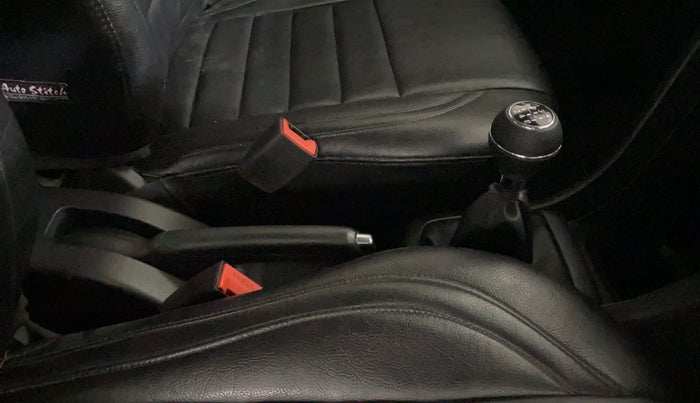 2013 Maruti Swift ZXI, Petrol, Manual, 20,431 km, Gear Lever
