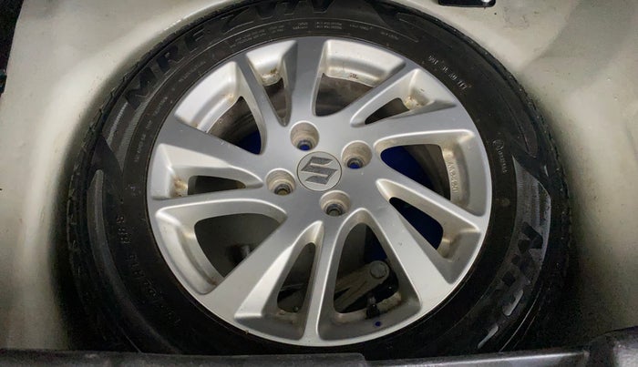 2013 Maruti Swift ZXI, Petrol, Manual, 20,431 km, Spare Tyre