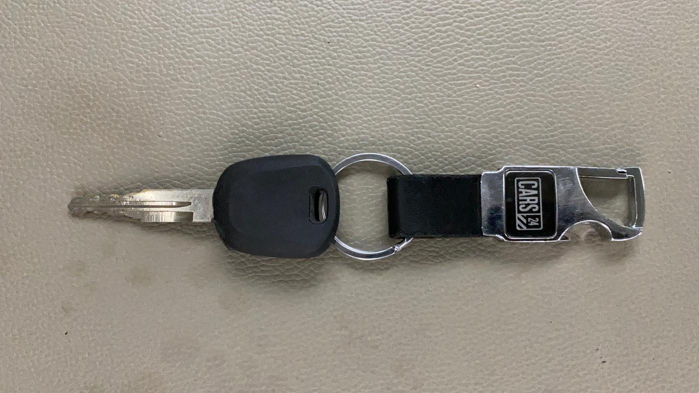 2017 Maruti Alto K10 VXI, Petrol, Manual, 64,709 km, Key Close Up