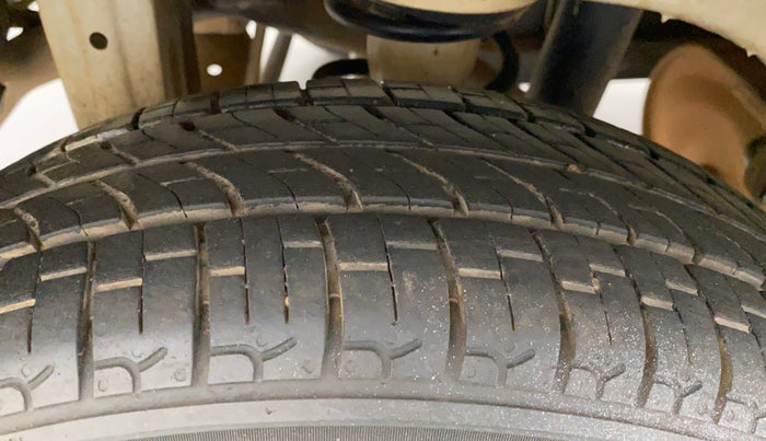 2017 Maruti Alto K10 VXI, Petrol, Manual, 64,709 km, Right Rear Tyre Tread
