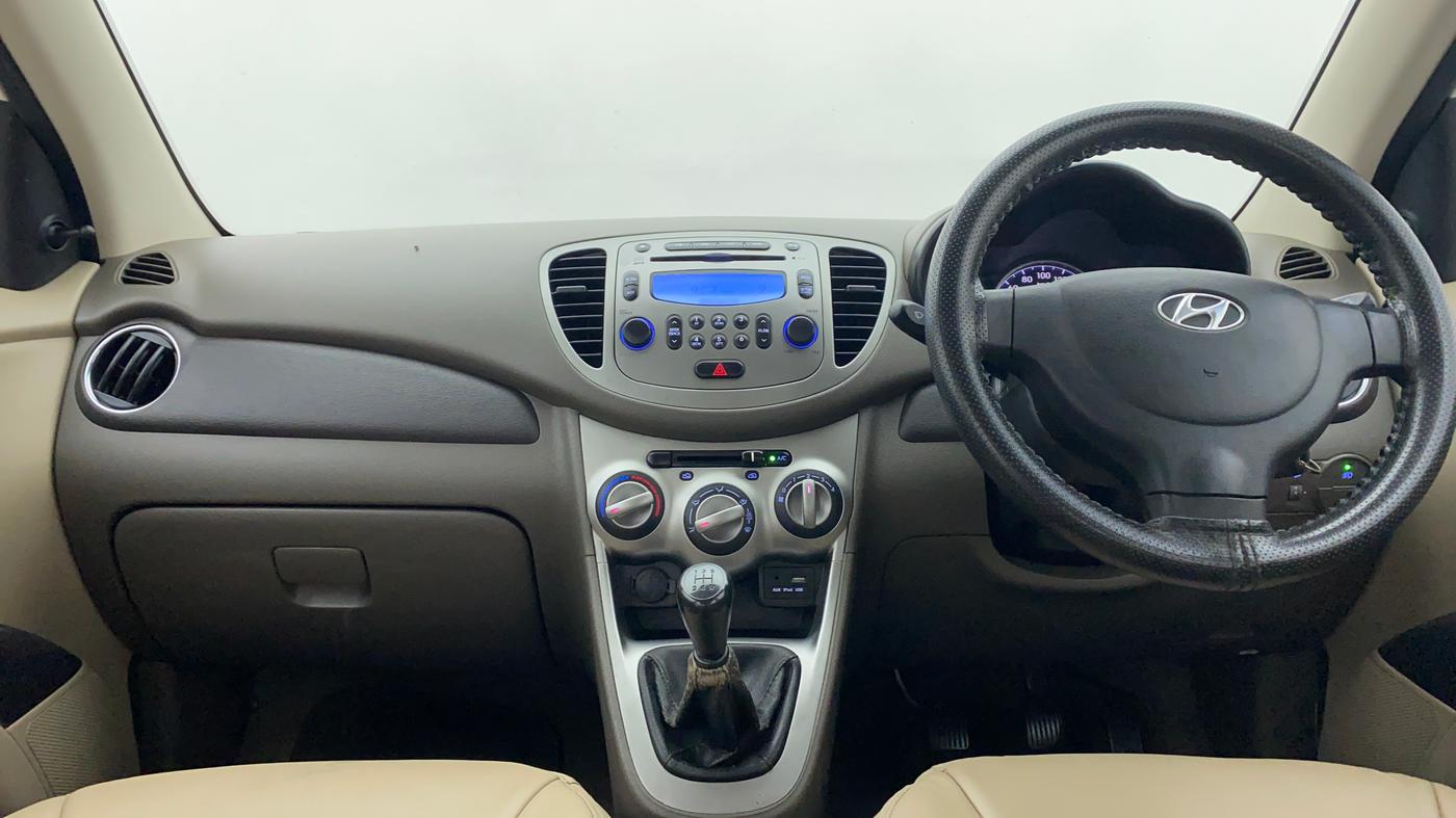 2016 Hyundai i10 SPORTZ 1.1 IRDE2, Petrol, Manual, 63,395 km, Dashboard