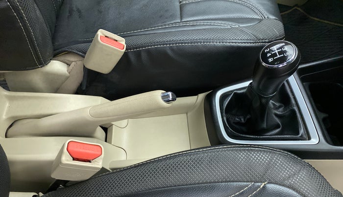 2019 Maruti Dzire VDI, Diesel, Manual, 29,194 km, Gear Lever