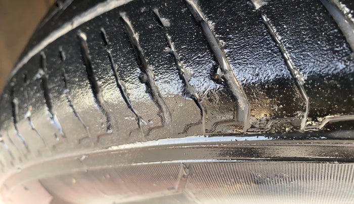 2024 Nissan MAGNITE  XE AMT EZ Shift, Petrol, Automatic, 15,036 km, Left Front Tyre Tread