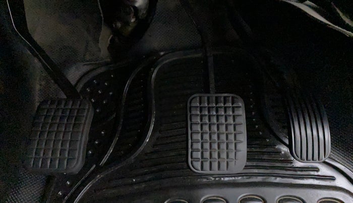 2017 Tata Bolt XE QUADRAJET, Diesel, Manual, 66,545 km, Pedals