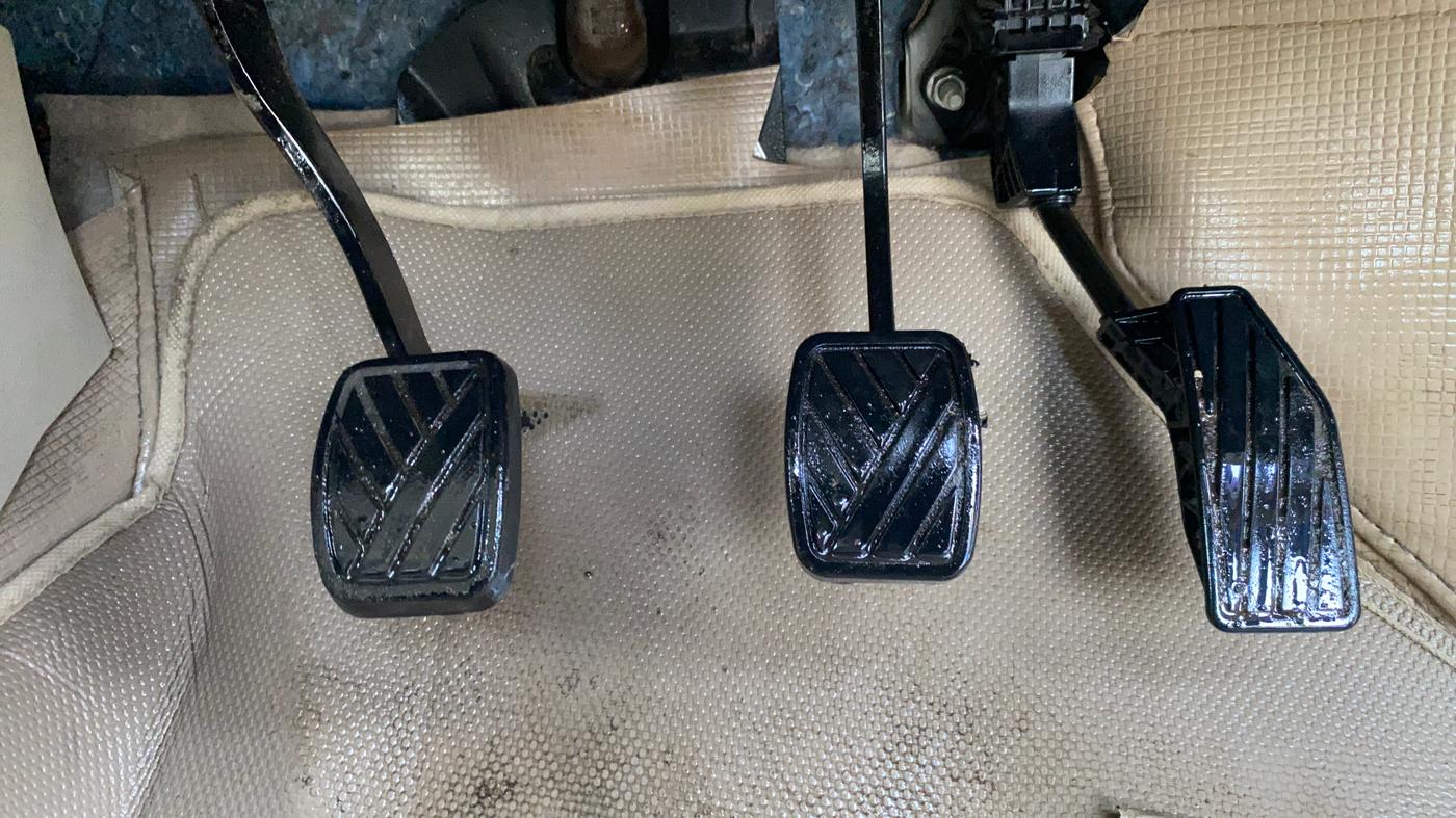 2019 Maruti Dzire VXI, Petrol, Manual, 49,126 km, Pedals