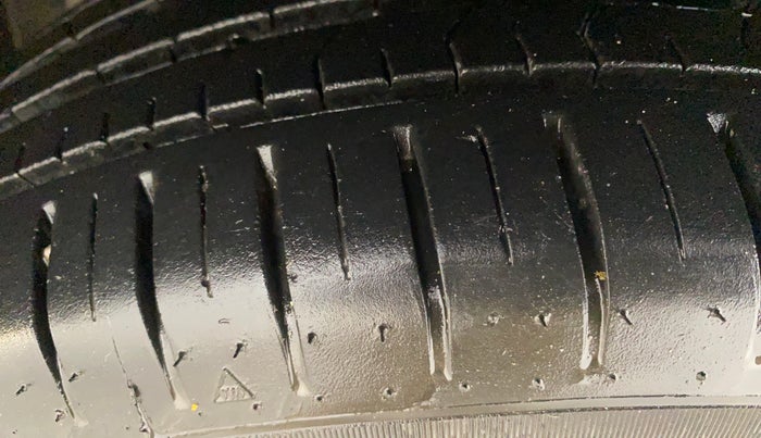 2023 Maruti Baleno ZETA 1.2 AGS, Petrol, Automatic, 13,205 km, Left Front Tyre Tread