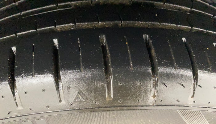 2023 Maruti Baleno ZETA 1.2 AGS, Petrol, Automatic, 13,205 km, Left Rear Tyre Tread