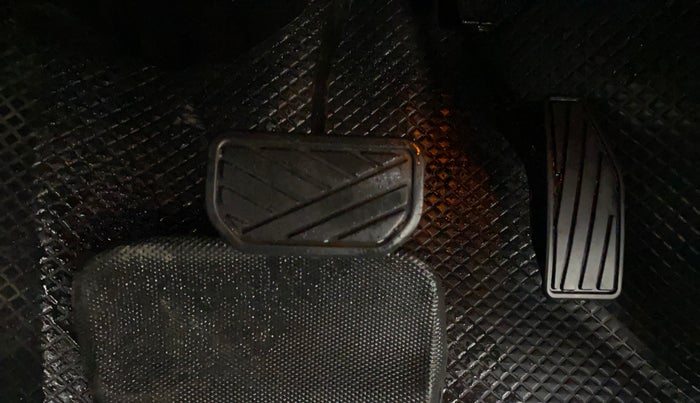 2023 Maruti Baleno ZETA 1.2 AGS, Petrol, Automatic, 13,205 km, Pedals