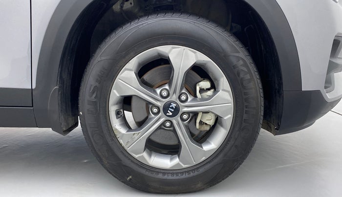 2020 KIA SELTOS HTK PLUS 1.5 PETROL, Petrol, Manual, 20,268 km, Right Front Wheel