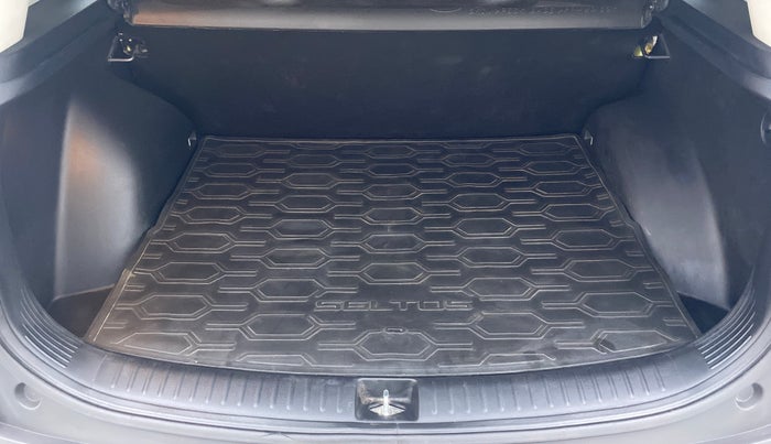 2020 KIA SELTOS HTK PLUS 1.5 PETROL, Petrol, Manual, 20,268 km, Boot Inside