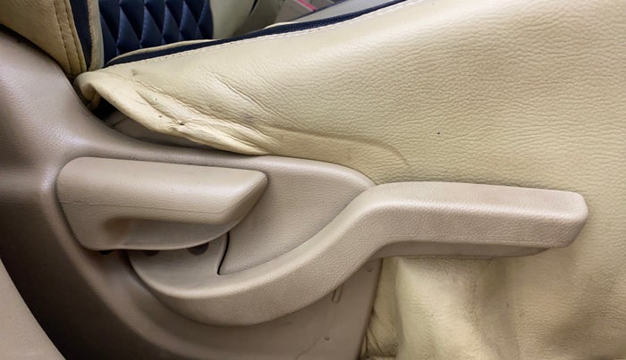 2018 Honda Amaze 1.5L I-DTEC S, Diesel, Manual, 70,047 km, Driver Side Adjustment Panel