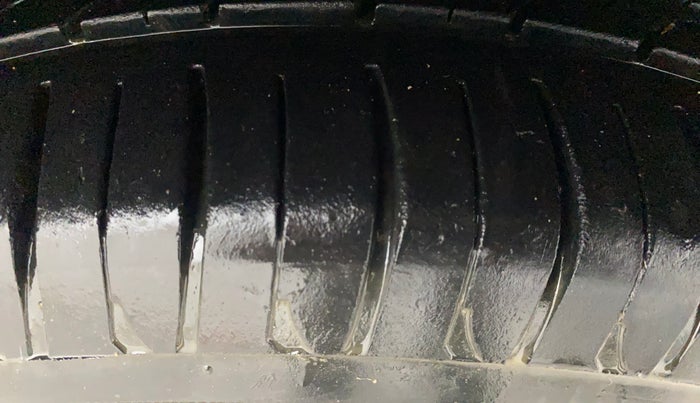 2018 Honda Amaze 1.5L I-DTEC S, Diesel, Manual, 70,047 km, Right Front Tyre Tread