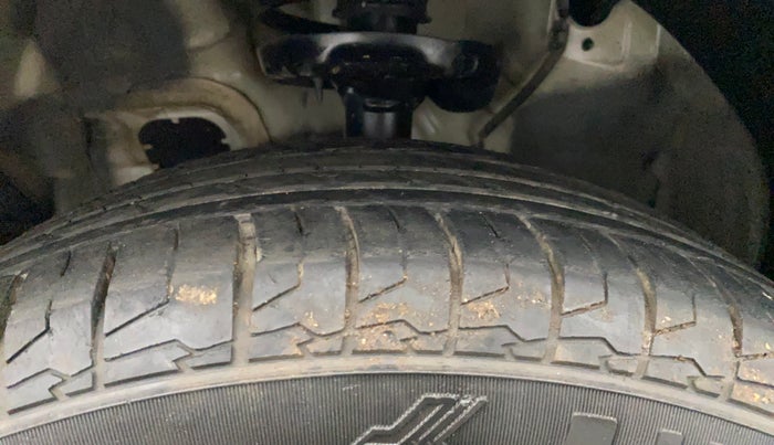 2022 KIA SELTOS HTX 1.5 PETROL, Petrol, Manual, 42,910 km, Left Front Tyre Tread
