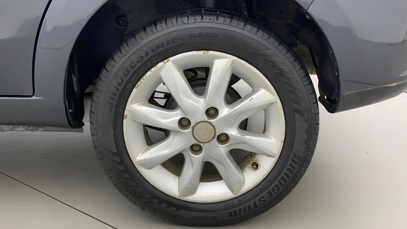 2017 Tata Zest XT PETROL, Petrol, Manual, 69,819 km, Left Rear Wheel