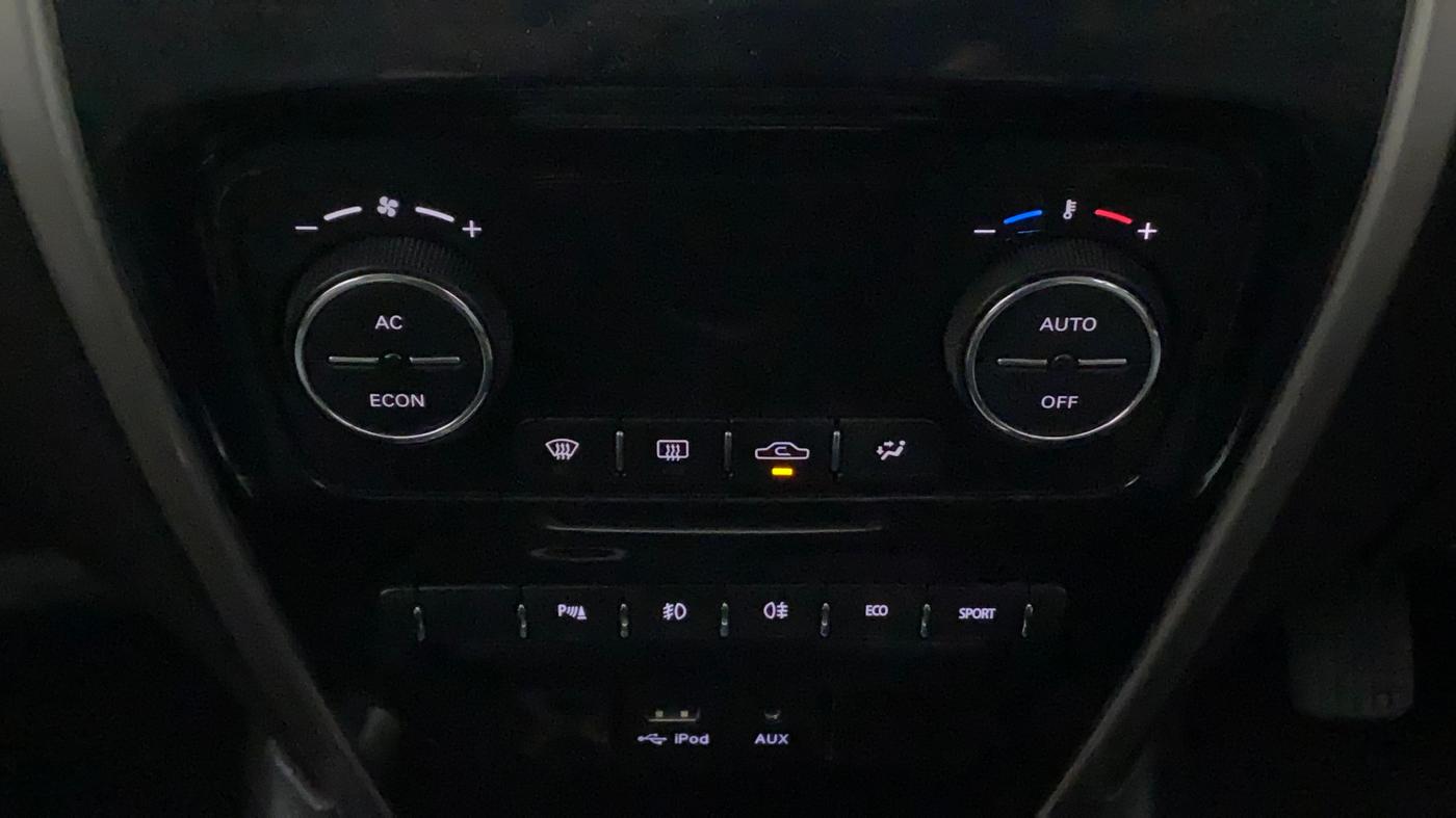 2017 Tata Zest XT PETROL, Petrol, Manual, 69,819 km, Automatic Climate Control