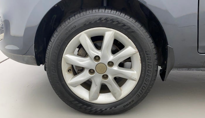 2017 Tata Zest XT PETROL, Petrol, Manual, 69,819 km, Left Front Wheel