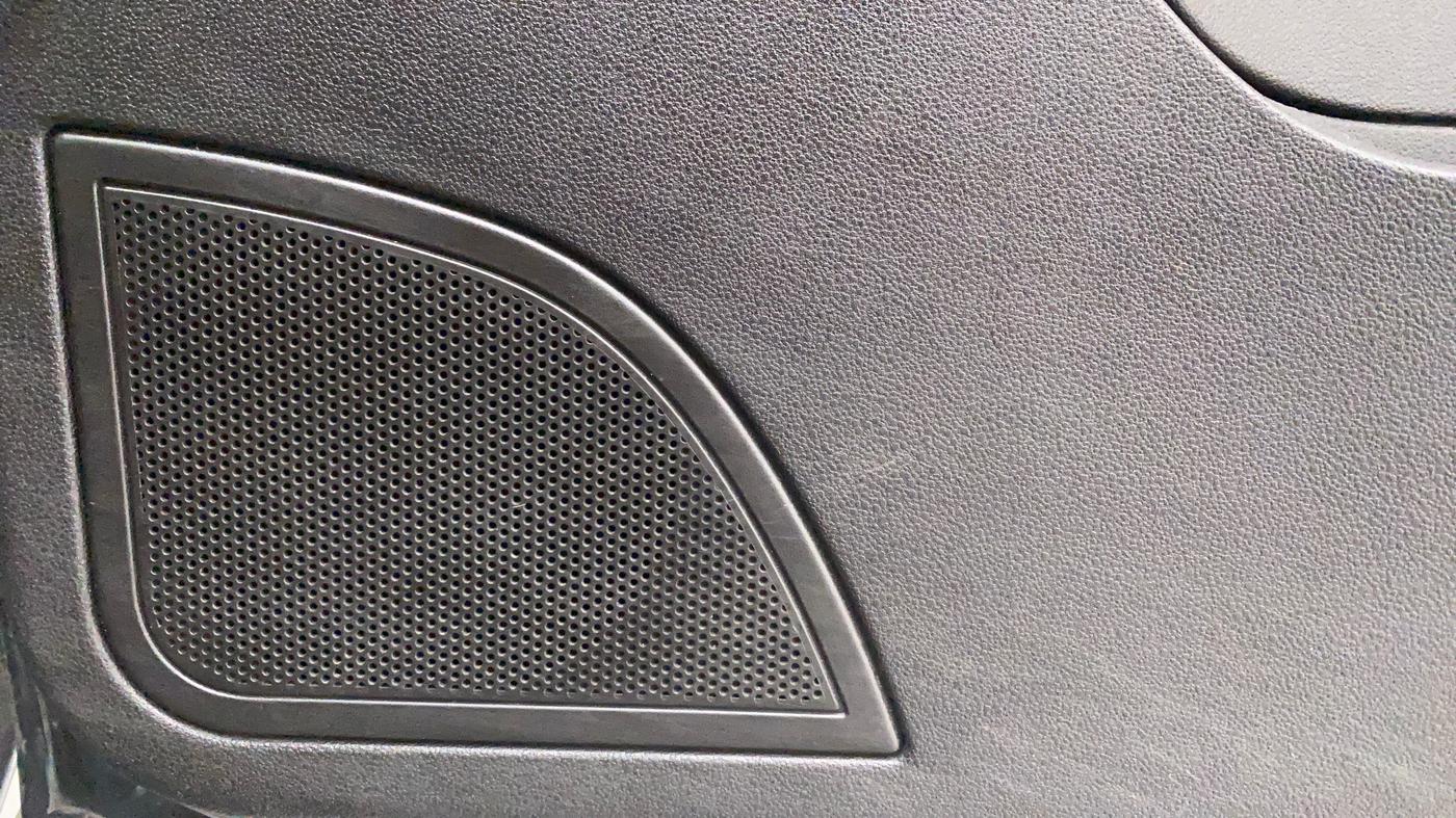 2017 Tata Zest XT PETROL, Petrol, Manual, 69,819 km, Speaker