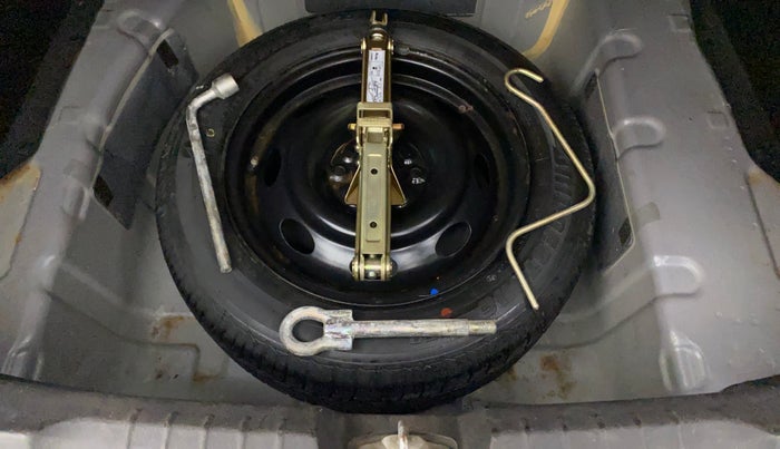 2017 Tata Zest XT PETROL, Petrol, Manual, 69,819 km, Spare Tyre