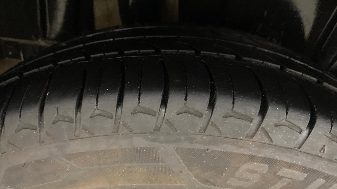 2020 Maruti XL6 ZETA MT, Petrol, Manual, 91,675 km, Right Rear Tyre Tread