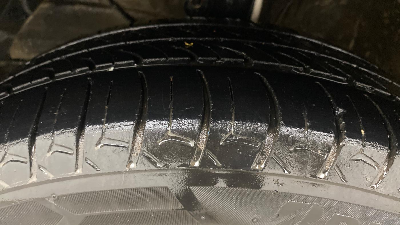 2020 Maruti XL6 ZETA MT, Petrol, Manual, 91,675 km, Left Front Tyre Tread