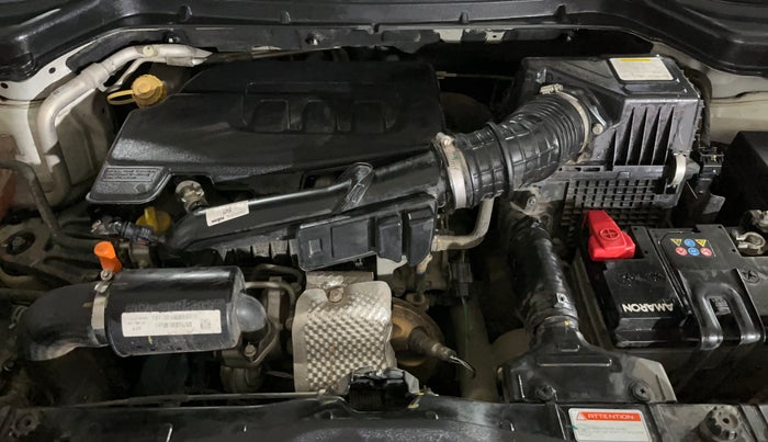 2023 Mahindra XUV300 W6 1.2 PETROL AMT, Petrol, Automatic, 39,599 km, Engine View