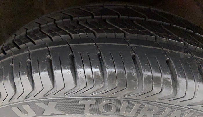 2016 Maruti Baleno ALPHA PETROL 1.2, Petrol, Manual, 81,914 km, Right Front Tyre Tread