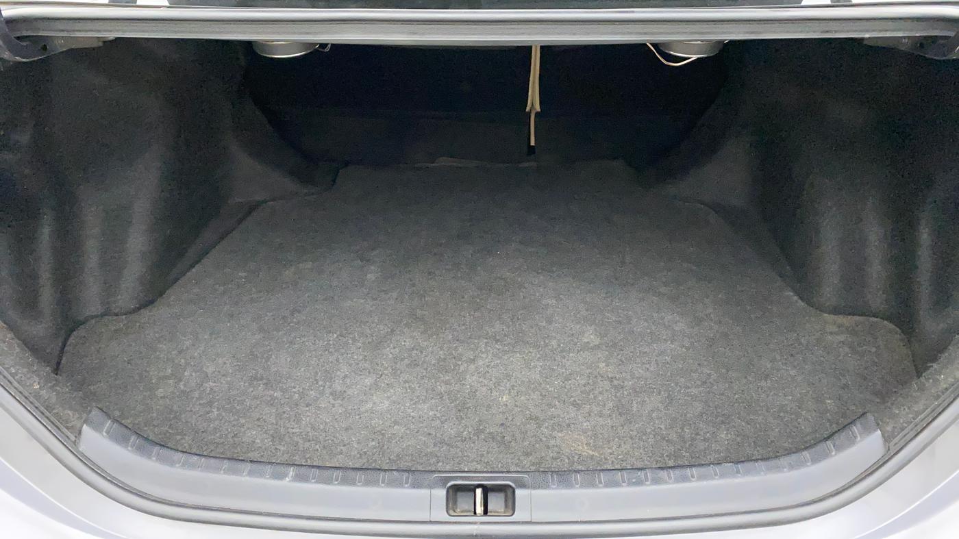 2014 Toyota Corolla Altis VL AT PETROL, Petrol, Automatic, 1,04,005 km, Boot Inside