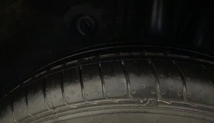 2015 Hyundai Elite i20 SPORTZ 1.2, Petrol, Manual, 51,700 km, Left Rear Tyre Tread