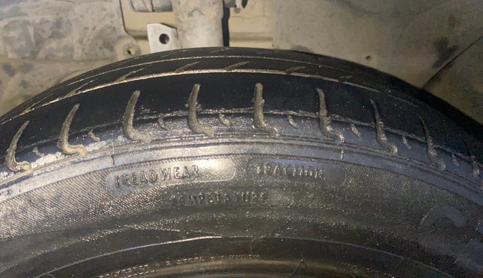 2015 Ford Figo Aspire AMBIENTE 1.5 DIESEL, Diesel, Manual, 92,023 km, Right Front Tyre Tread