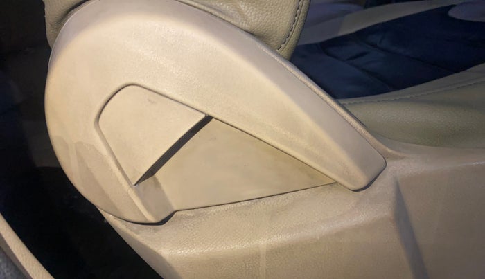 2015 Ford Figo Aspire AMBIENTE 1.5 DIESEL, Diesel, Manual, 92,023 km, Driver Side Adjustment Panel