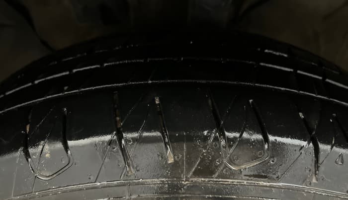 2017 Hyundai Creta E PLUS 1.6 PETROL, Petrol, Manual, 36,843 km, Left Front Tyre Tread