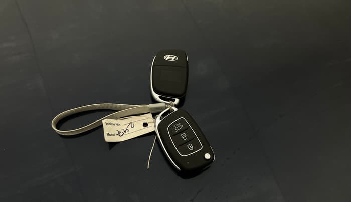 2017 Hyundai Creta E PLUS 1.6 PETROL, Petrol, Manual, 36,843 km, Key Close Up