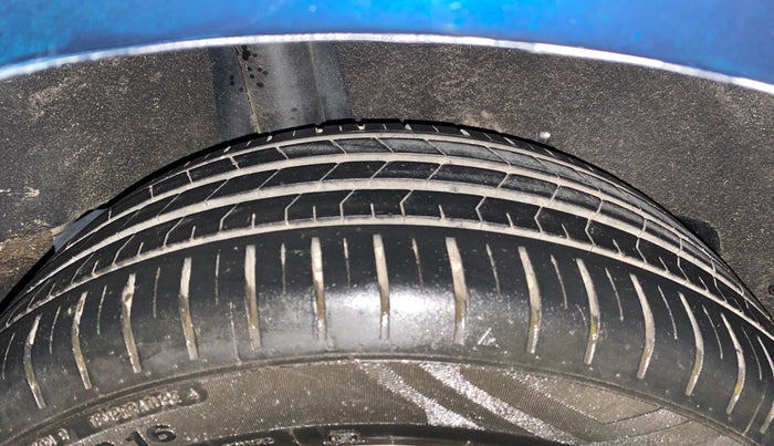 2019 Toyota Glanza G ISG, Petrol, Manual, 45,930 km, Right Rear Tyre Tread