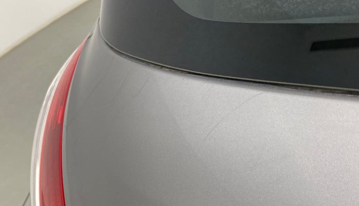 2012 Maruti Swift VXI, Petrol, Manual, 26,269 km, Dicky (Boot door) - Minor scratches